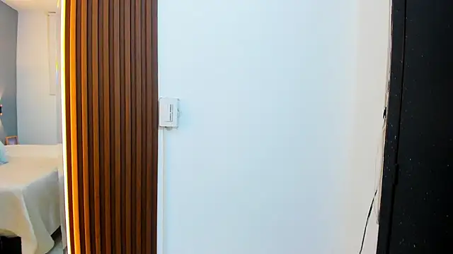 Tommy18   online show from October 1, 3:43 am