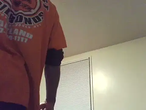 Snapshot of MrDaddyBbSnake chatting on March 5, 2:14 am MrDaddyBbSnake online show from March 5, 2:14 am