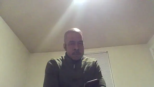Snapshot of MrDaddyBbSnake chatting on March 1, 11:26 pm MrDaddyBbSnake online show from March 1, 11:26 pm