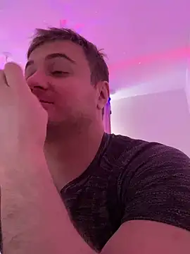 viamen online show from January 25, 8:10 am