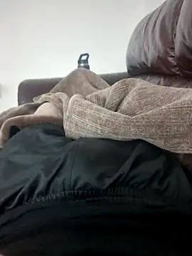 young18dick  online show from January 8, 6:31 pm