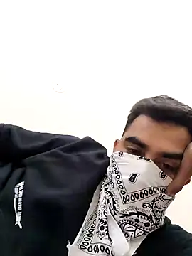 13lusty online show from February 10, 12:18 pm