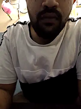 13lusty online show from March 3, 3:17 am