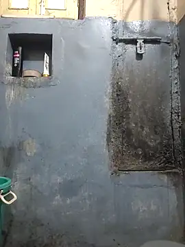 13lusty online show from September 21, 5:18 am