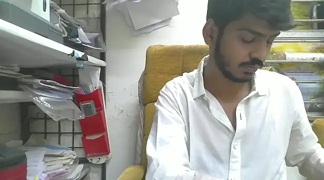 Snapshot of cute_modell chatting on February 8, 12:28 pm cute modell online show from February 8, 12:28 pm