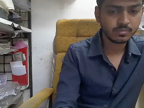 cute modell online show from December 18, 12:34 pm