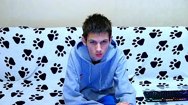 Lester Broo online show from February 26, 4:25 am