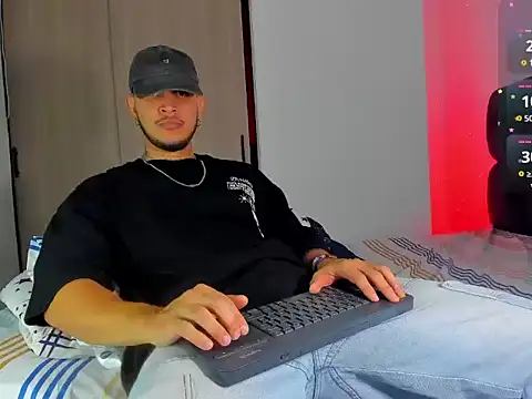 austinoficial online show from December 21, 7:16 am