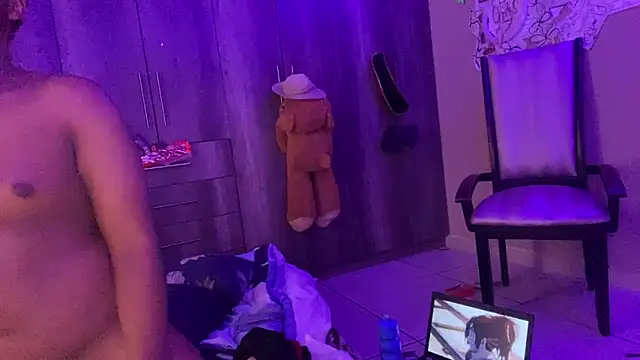 snotLoud online show from February 22, 1:23 pm