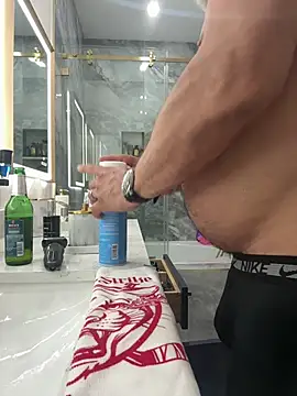 carlospingalinda online show from January 19, 1:41 am