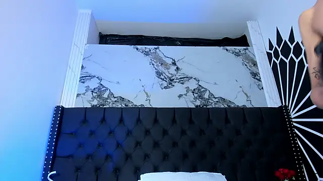 EthaanCox online show from March 12, 9:33 pm