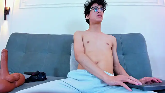 Cum hunters online show from February 15, 7:51 am