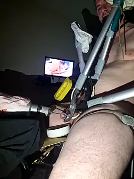 alexandrezeke online show from April 17, 5:37 pm