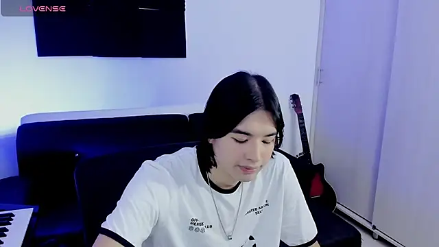 JordiWilld online show from April 14, 11:48 pm