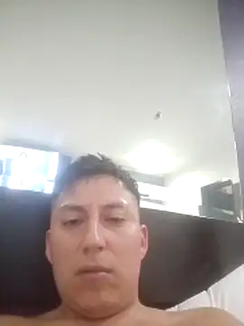 LuisMex1998 online show from February 14, 10:43 am