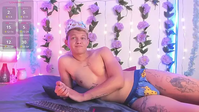 izan 20 online show from March 17, 8:33 pm