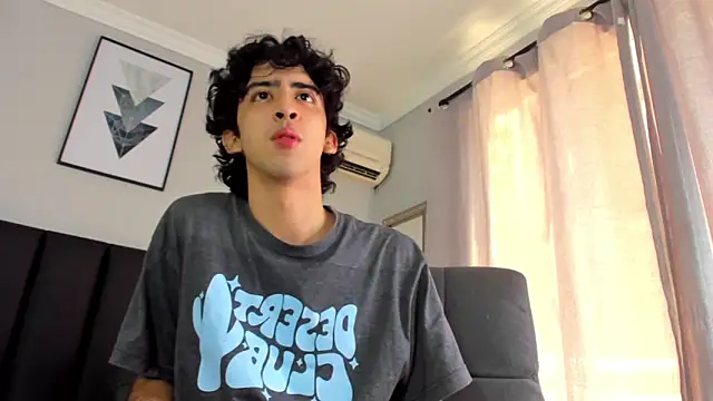 Alezzandro  online show from February 28, 2:09 pm