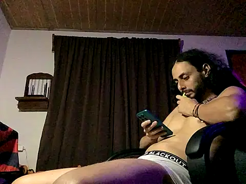 Nooneisthis online show from November 19, 8:03 am