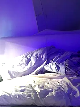 Pilote19 online show from October 18, 4:01 pm