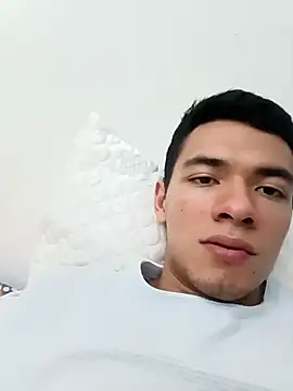 Snapshot of andresiito203 chatting on October 29, 4:48 am andresiito203 online show from October 29, 4:48 am