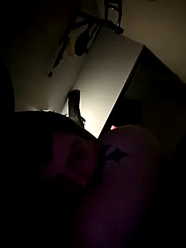 luv2fuk2025 online show from March 23, 9:04 am