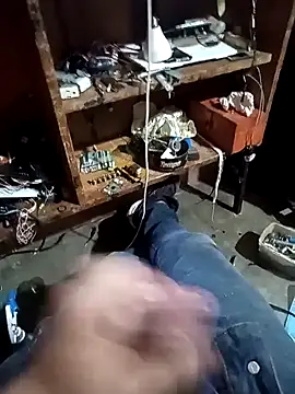 Snapshot of Dj89rrlc chatting on September 14, 12:01 am Dj89rrlc online show from September 14, 12:01 am