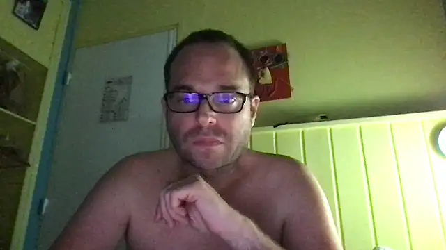 Funnyjul31 online show from January 13, 9:19 pm