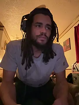 Snapshot of B3-Dindles chatting on March 18, 4:51 am B3-Dindles online show from March 18, 4:51 am