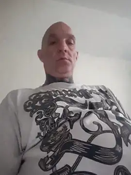 Hippieinwiss online show from April 14, 8:41 pm