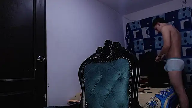 Snapshot of Thomas_May4rs chatting on November 1, 12:04 am Thomas May4rs online show from November 1, 12:04 am