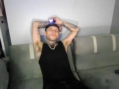 cruz815 online show from November 19, 10:31 pm