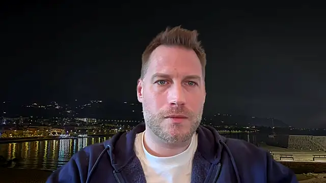 Snapshot of Christian87xxx chatting on February 4, 1:16 pm Christian87xxx online show from February 4, 1:16 pm