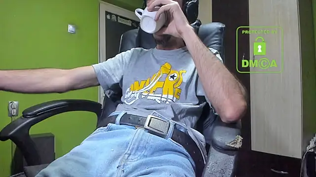 BigCumShoot online show from November 19, 5:29 am