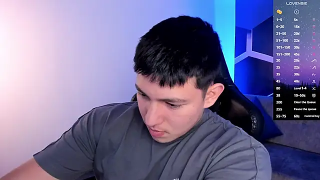 JamesCr  online show from January 17, 3:20 am