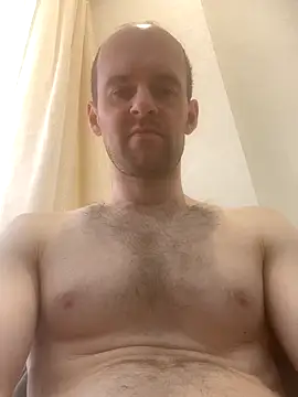 LynnAhNight online show from November 9, 5:55 am