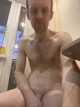 LynnAhNight online show from March 18, 3:20 am