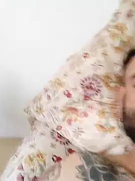 Snapshot of xdandan69 chatting on February 18, 3:32 pm xdandan69 online show from February 18, 3:32 pm