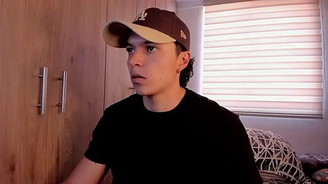 Mastrangelo xxx online show from November 22, 8:30 pm