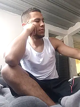 Snapshot of baby-buu chatting on February 26, 4:56 pm baby-buu online show from February 26, 4:56 pm