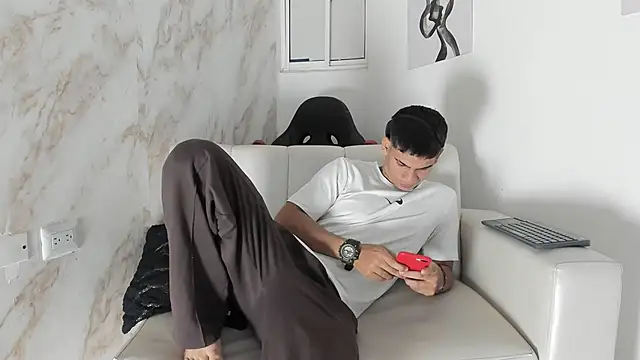 ANDRES STUD online show from November 17, 4:26 am