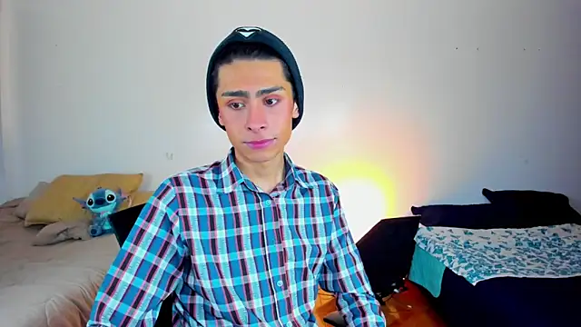 steve  gray online show from March 14, 6:50 pm