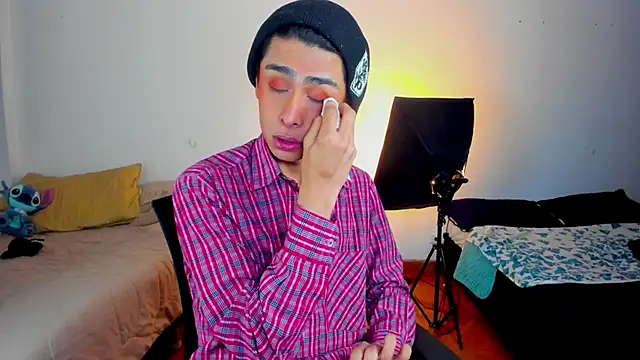 steve  gray online show from March 13, 6:45 pm