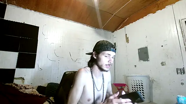 Snapshot of nuttyking2022 chatting on October 27, 5:10 am nuttyking2022 online show from October 27, 5:10 am