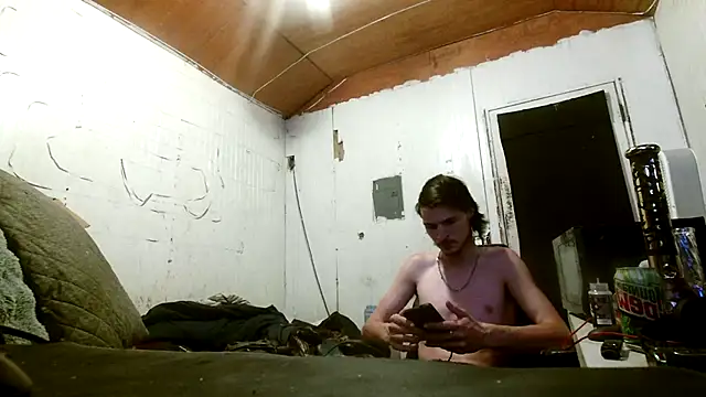 Snapshot of nuttyking2022 chatting on October 13, 4:40 am nuttyking2022 online show from October 13, 4:40 am