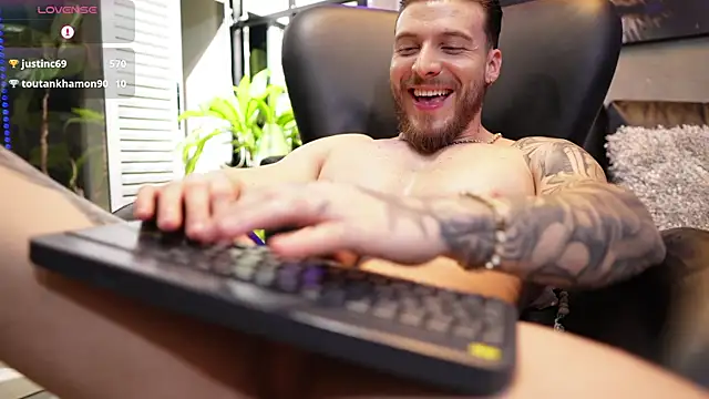 David blake  online show from April 10, 6:20 am