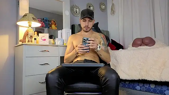 Chrissken online show from January 15, 1:20 am