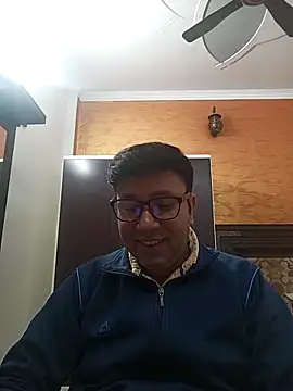 innocentboy1987 online show from November 22, 7:19 am