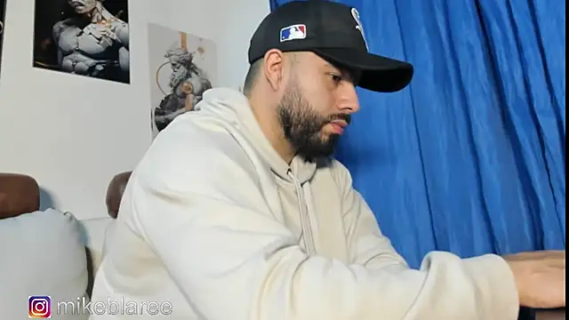 mikeblaree online show from December 2, 1:20 am