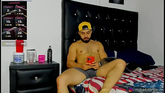 mikeblaree online show from March 30, 11:39 pm