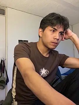 shadowsofgarden online show from April 5, 10:50 pm